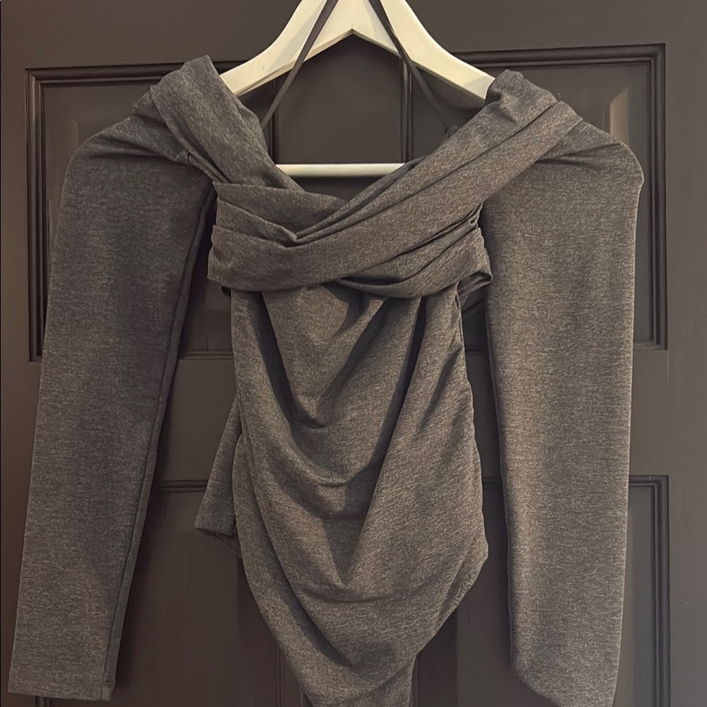Aritzia Charcoal Long Sleeve Top